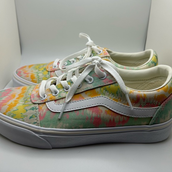 Tie-Dye Old Skool Vans - Picture 2 of 5